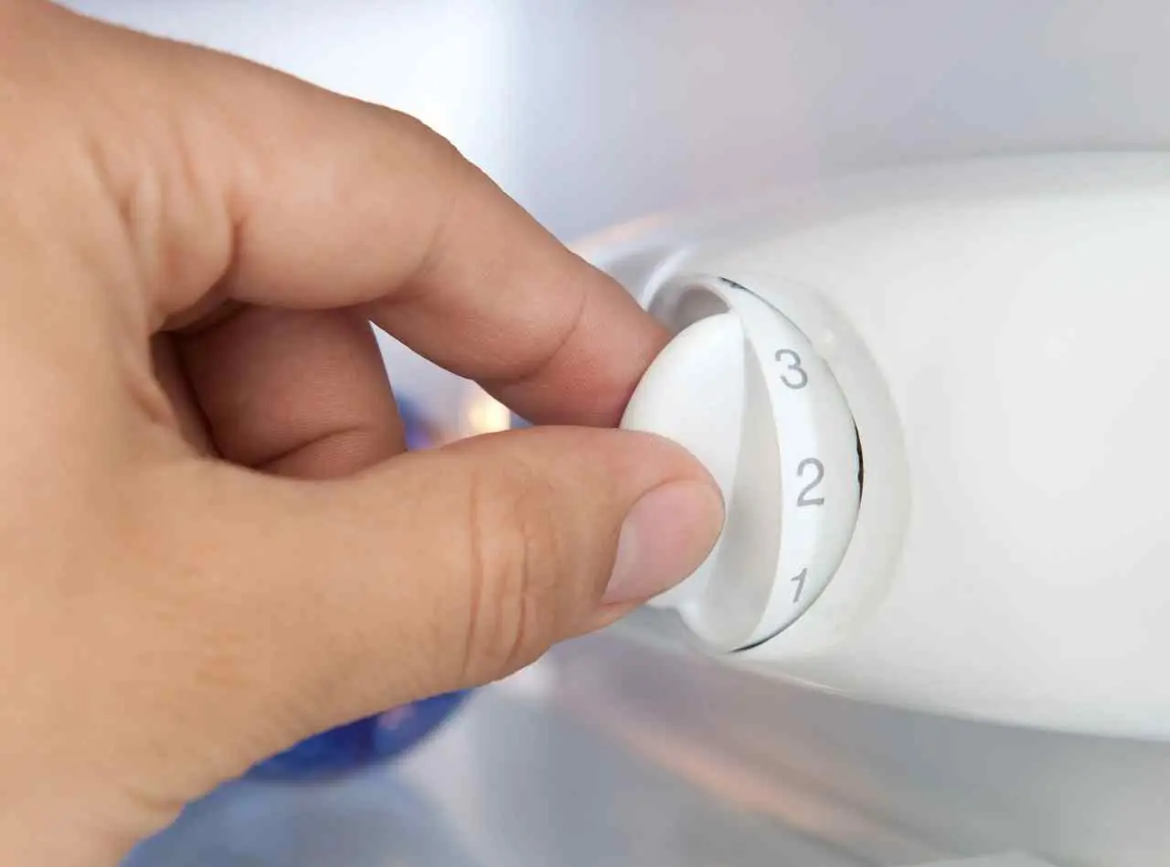 Dove mettere il termostato per risparmiare ogni mese su gas e luce: il segreto geniale Immagine selezionata