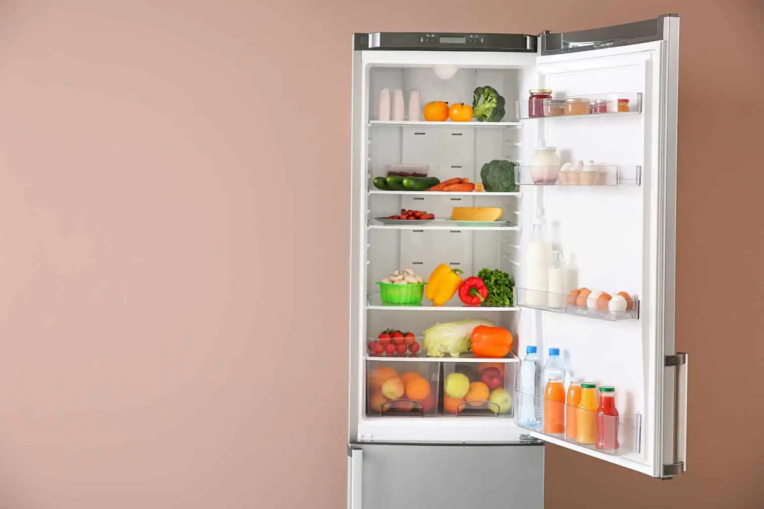 Non conservare questi alimenti in frigo: si possono rovinare più in fretta