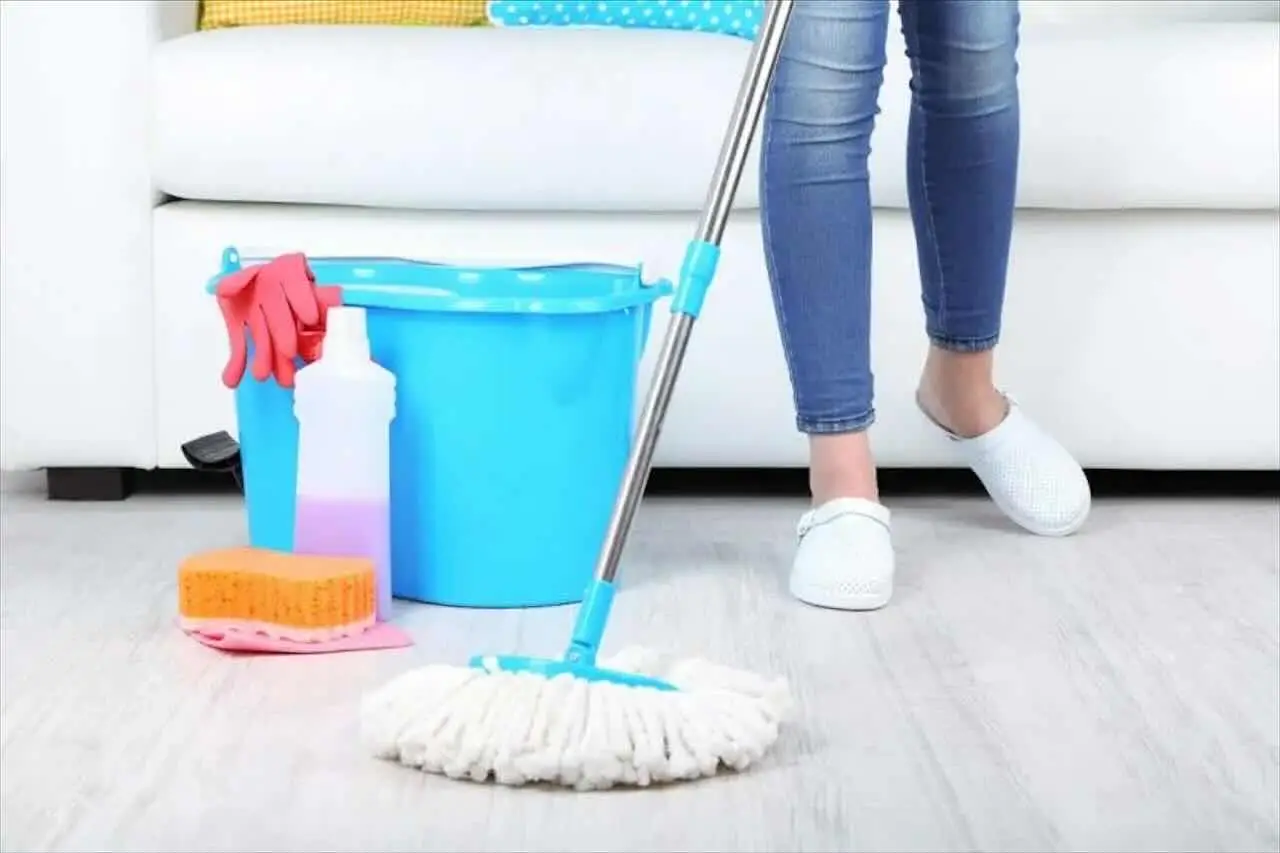 Non lavare i pavimenti con acqua fredda: ecco il motivo che non ti aspetti Immagine selezionata