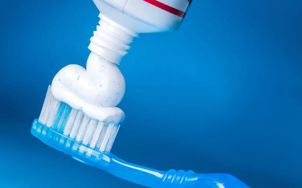 Come pulire il soffione della doccia: ecco il trucco per rimuovere il calcare Immagine selezionata